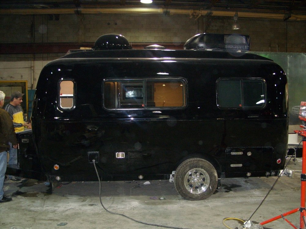Black-Camper-002.thumb.jpg.97b6e0984b4bf4a3878e2df239d688f6.jpg