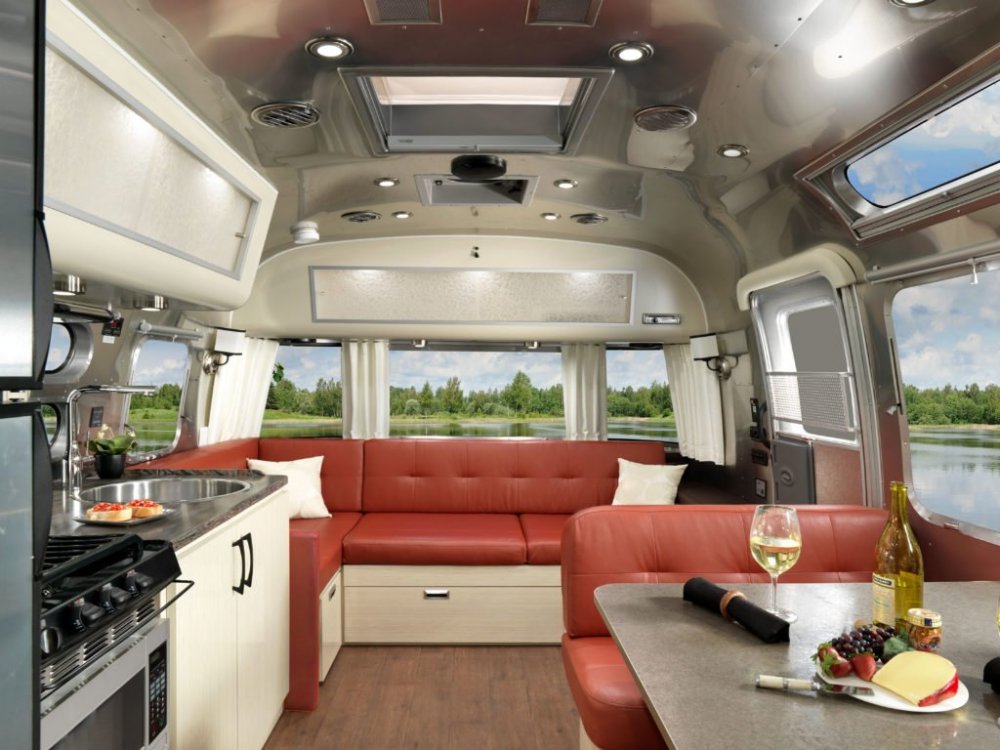 Airstream red.jpg