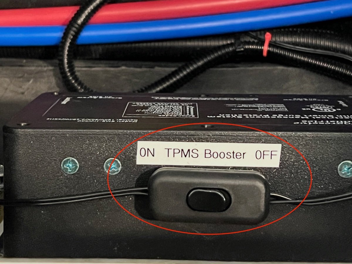 TireMinder TPMS and Signal Booster Installation - Ollie Modifications -  Oliver Owner Forums