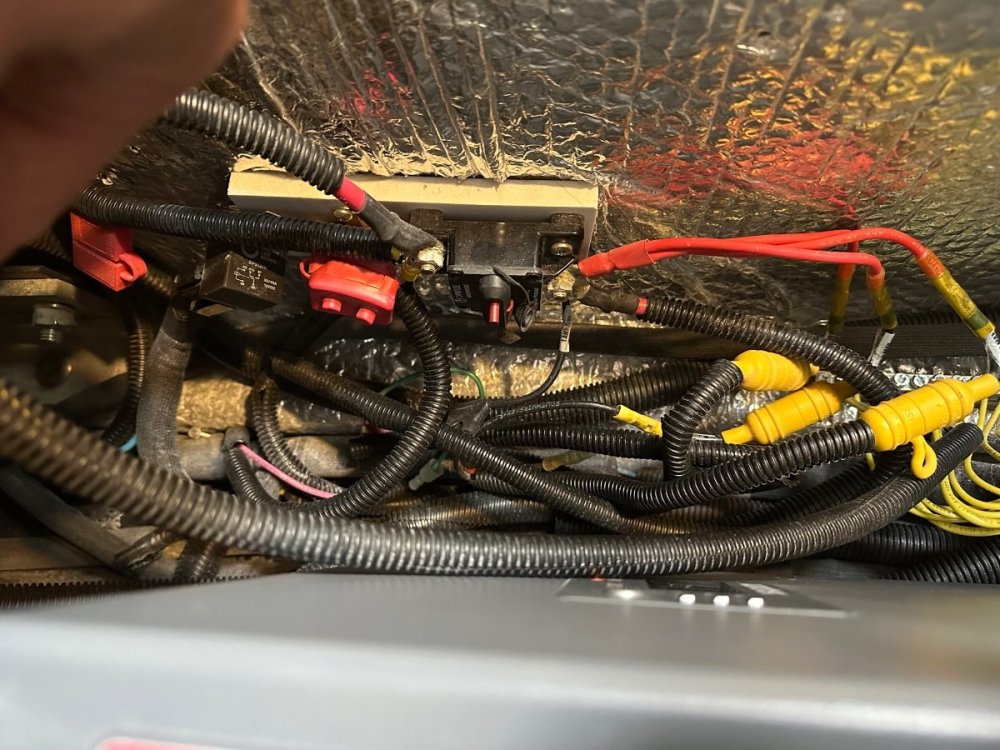 Dining Aft Chamber.jpeg