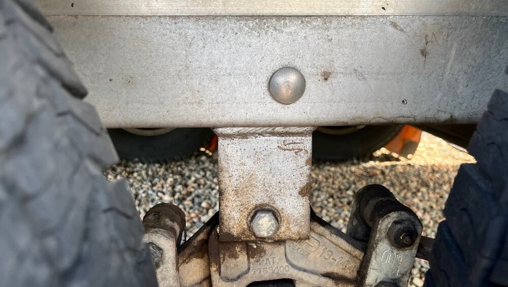 Oliver Leaf Center Hanger.jpg