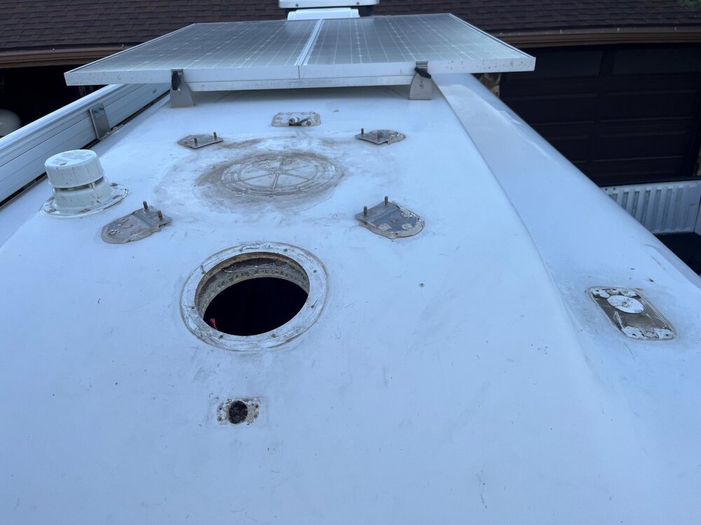 Oliver Rooftop Demolition.jpg