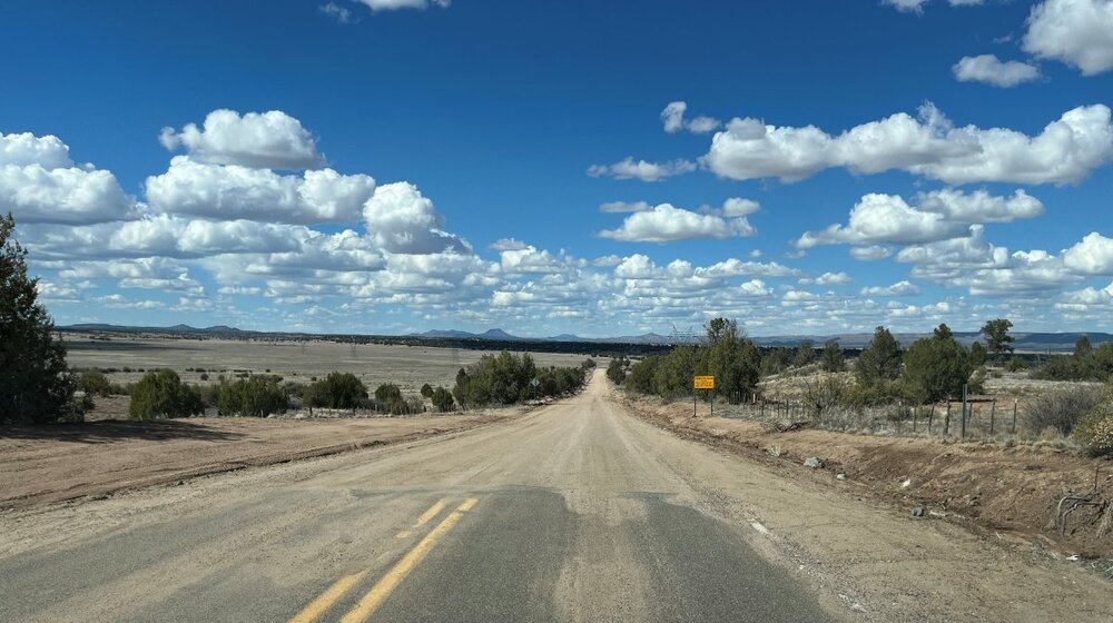 Williamson Valley Rd pavement to dirt.jpg