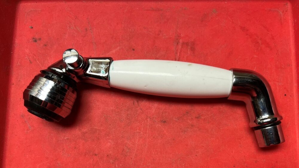 Oliver OEM Shower Head.jpg