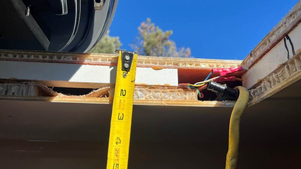 Oliver 14x14 Opening Thickness n Wires.jpg