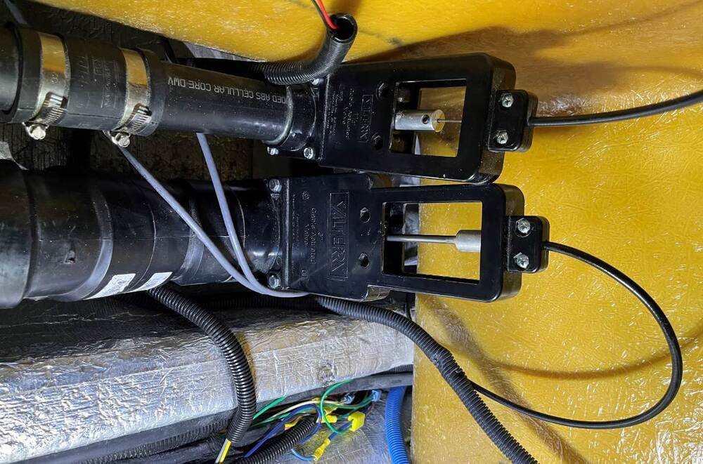 Waste Valves under Dinette.jpg